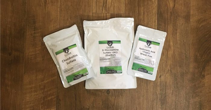 Bags of glucosamine, chondroitin sulfate and hyaluronic acid to make an equine joint supplement